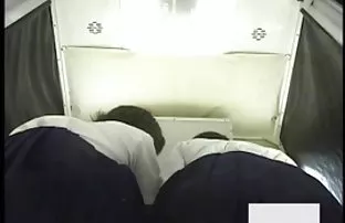 XXX جوان ورزش ها انال سکی در جوراب ساق بلند در پسر سیاه