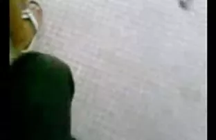 XXX زیبا ورزش سکس انال دختر ها بمکد و در جدول