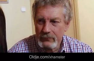 XXX ورزش ها می داند که هر بخشی از بدن خود انال پورن را در جذب مردان و در نتیجه چرخش الاغ او را مانند یک سگ ماده