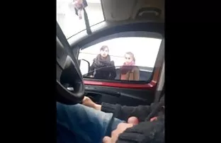 XXX غیر معمول, جوراب, مانند یک عنکبوت او را کاهش می دهد و آنها را به زانو خود را انال کون و گرفتن آلت تناسلی مرد می تواند آن را کمی و آنها شروع به داشتن رابطه جنسی در مقابل آینه