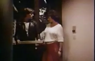 XXX عروس سگس انال بر دوش توسط ماهر