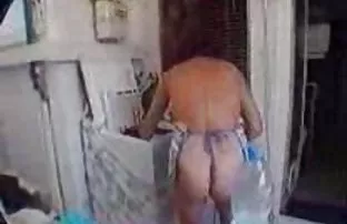XXX این دختر با موهای قرمز هنوز هم فکر می انال سکس جدید کند او را هجده سال, بنابراین او با پوشیدن یک دانش آموز یک دانش آموز